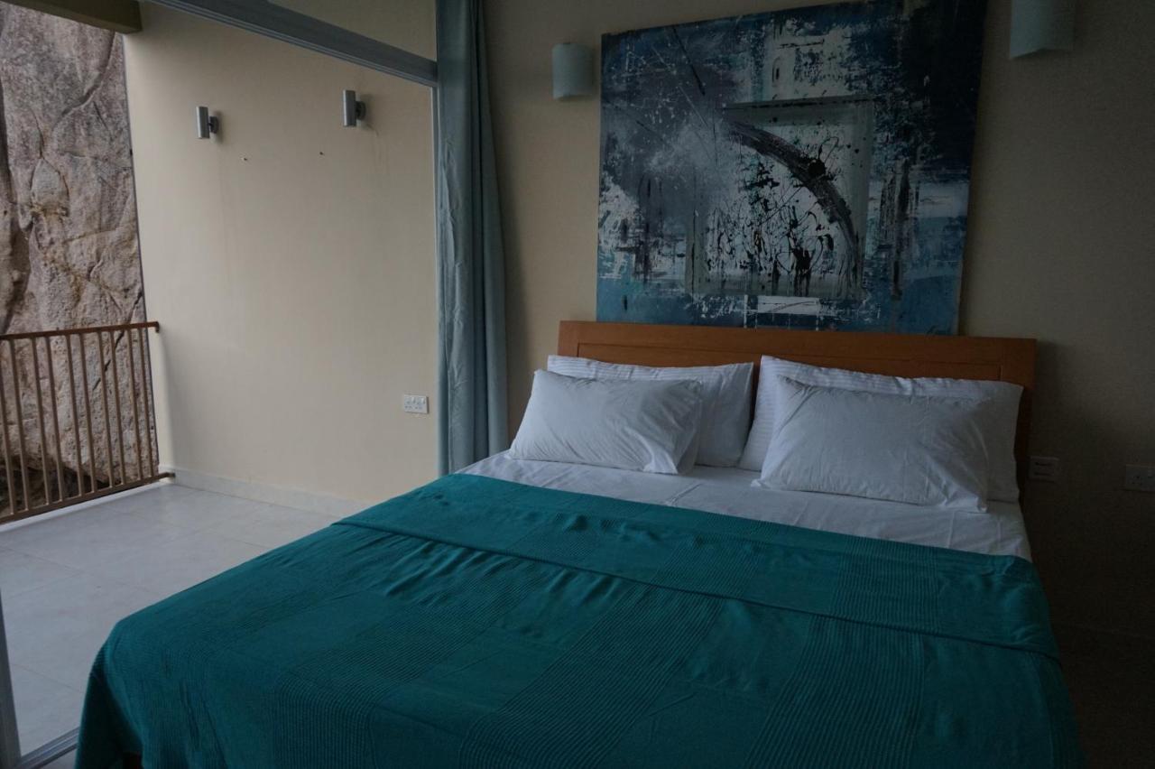 Maka Bay Self Catering Leilighet Victoria Eksteriør bilde