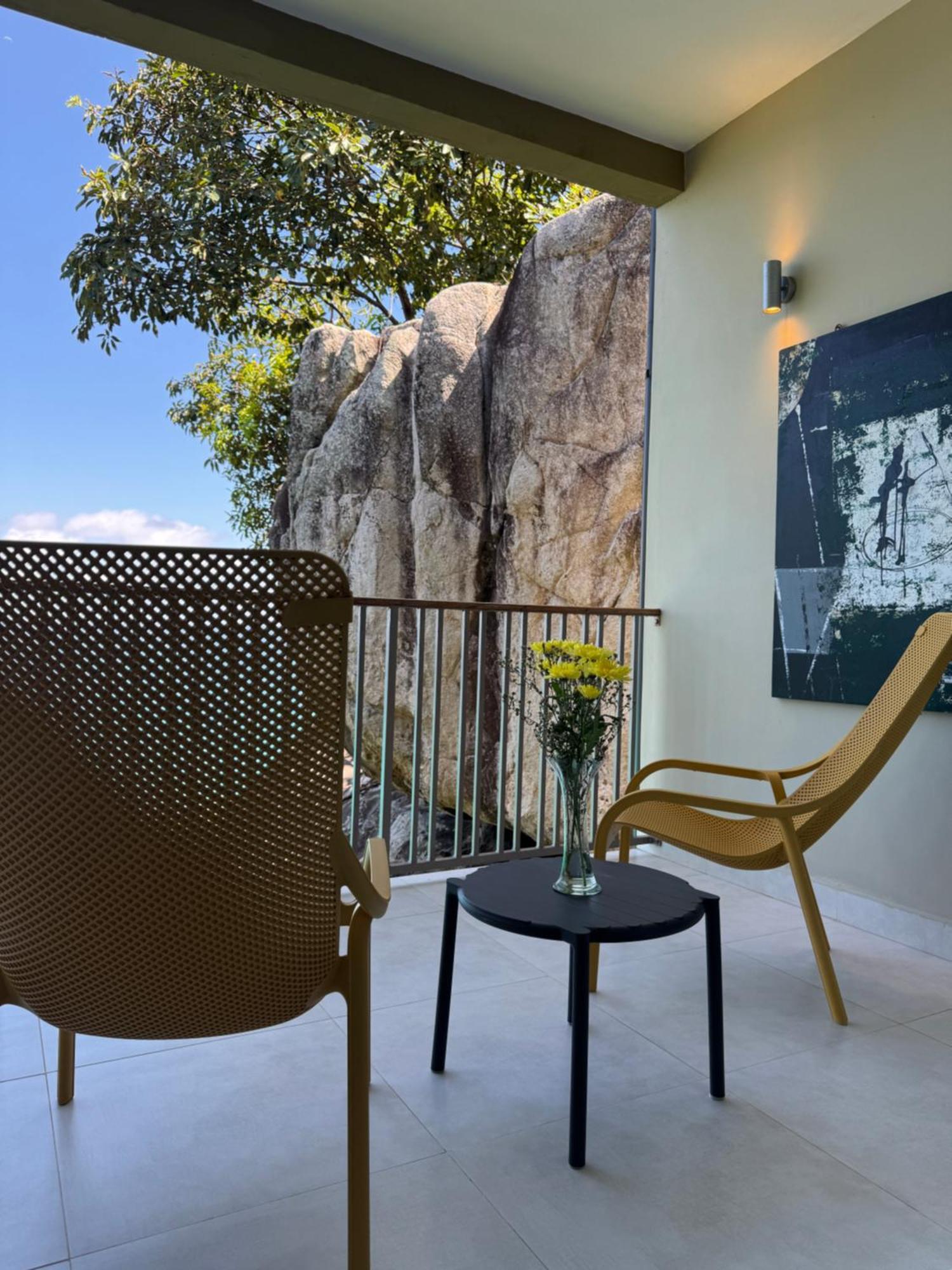 Maka Bay Self Catering Leilighet Victoria Eksteriør bilde